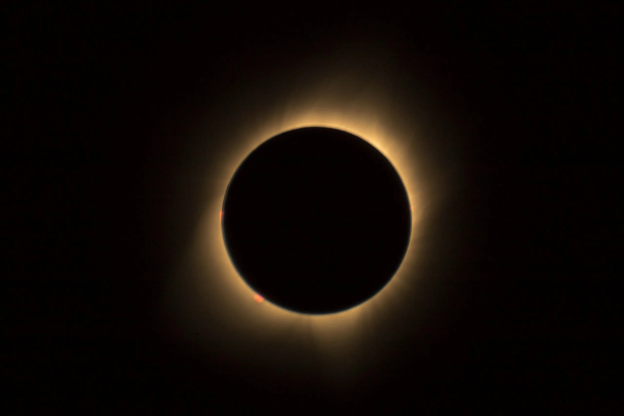 Free Solar Eclipse Glasses Near Me: Where To Find Safe Viewing Gear