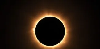 The Science and Spectacle of Solar Eclipses: Understanding the Celestial Phenomenon The Science and Spectacle of Solar Eclipses: Understanding the Celestial Phenomenon